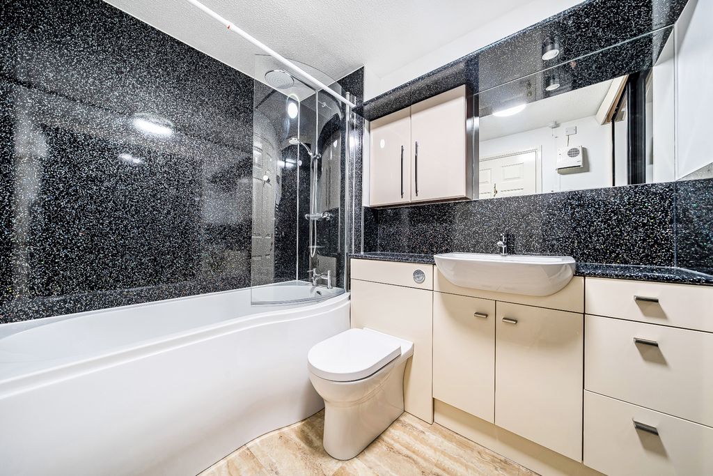 Additional image 12 of 2 bed flat for saleWestley Court, Austcliffe Lane, Cookley, Kidderminster DY10