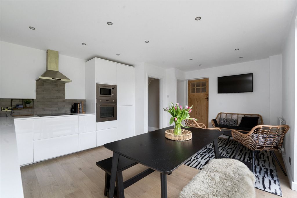 Additional image 8 of 3 bed semi-detached house for saleDorchester Road, Western Park, Leicester LE3