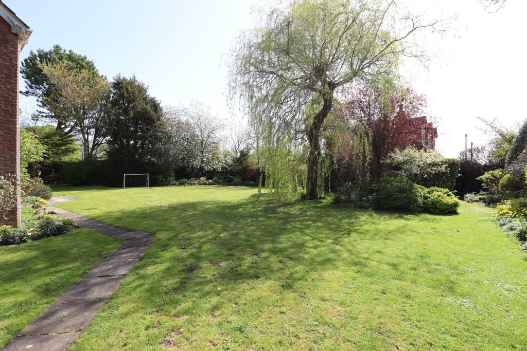 Additional image 16 of 4 bed detached house for saleWinterbourne Monkton, Swindon SN4