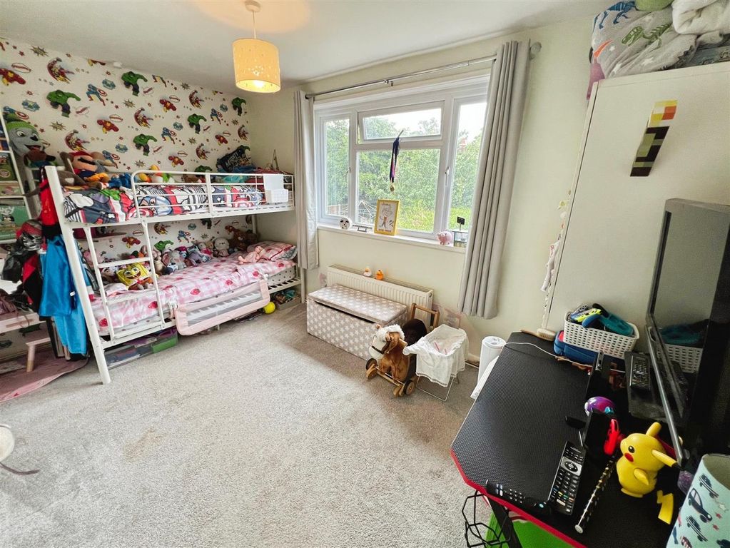 Additional image 13 of 3 bed property for saleKnype Way, Bradwell Newcastle Under Lyme, Staffordshire ST5