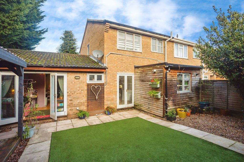 4 bed semi-detached house for saleLawrence Way, Loughborough, Leicestershire LE11