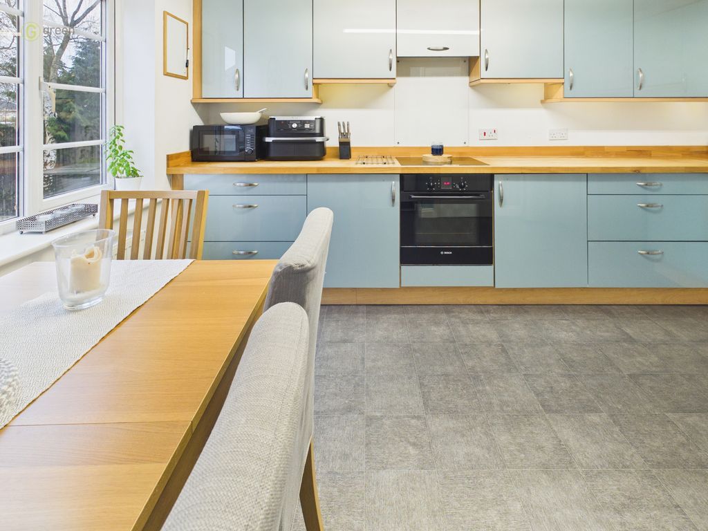 Additional image 8 of 4 bed town house for saleBarlow Avenue, Glascote, Tamworth B77