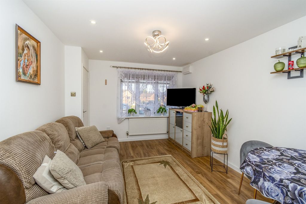 Additional image 2 of 2 bed semi-detached house for saleFuchsia Drive, Pendeford, Wolverhampton WV9