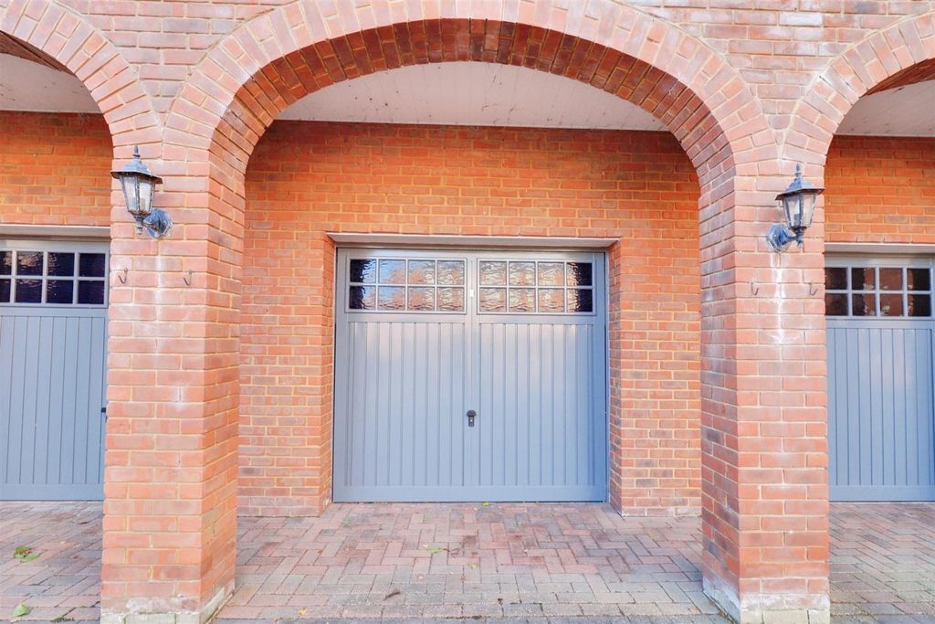 Additional image 48 of 3 bed flat for saleBrackenwood Mews, Weston, Crewe CW2