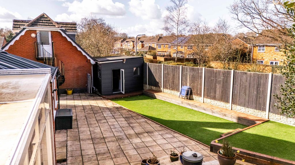 Additional image 30 of 5 bed detached house for saleWallace Court, Cheslyn Hay, Walsall WS6