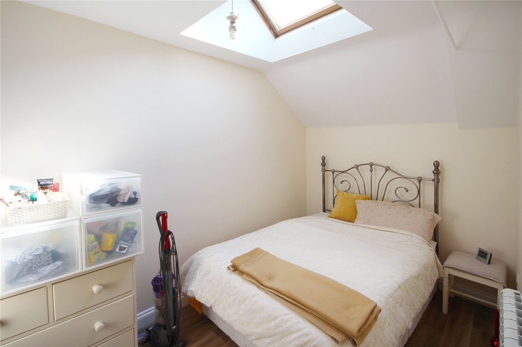 Additional image 6 of 1 bed flat for saleApsley House, 50 High Street, Royal Wootton Bassett SN4