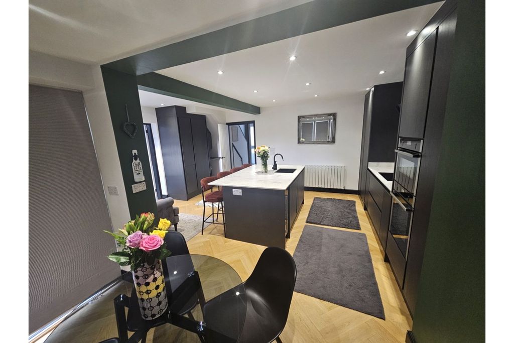 Additional image 6 of 3 bed semi-detached house for saleWintersdale Road, Leicester LE5