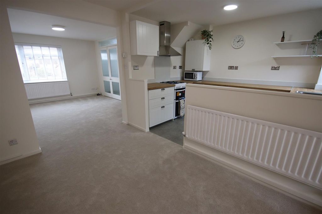 Additional image 7 of 3 bed semi-detached house for saleFitzwarren Close, Chippenham SN15
