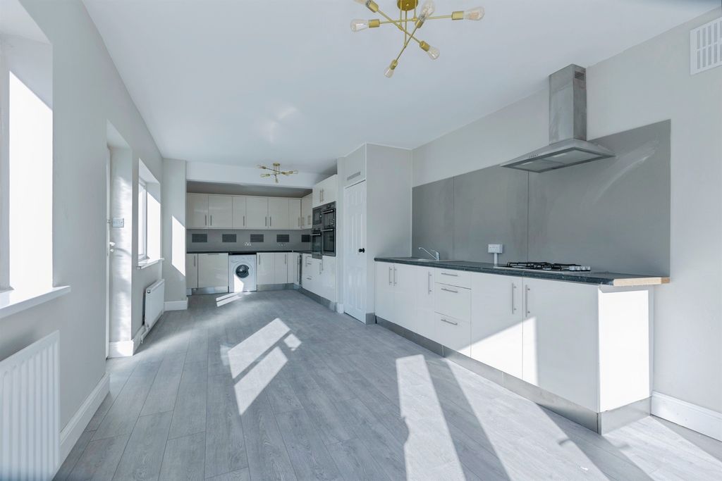 Additional image 10 of 4 bed semi-detached house for saleLoughborough Road, Birstall, Leicester LE4