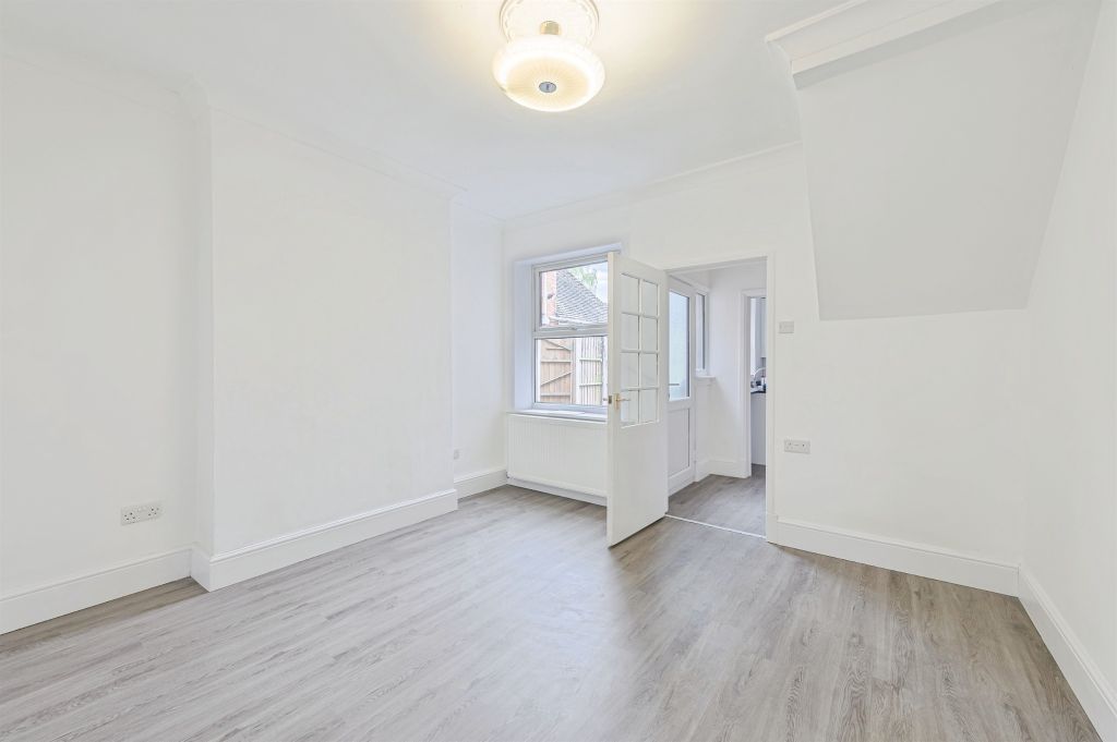 Additional image 3 of 3 bed end terrace house for saleHigh Street, Dosthill, Tamworth B77