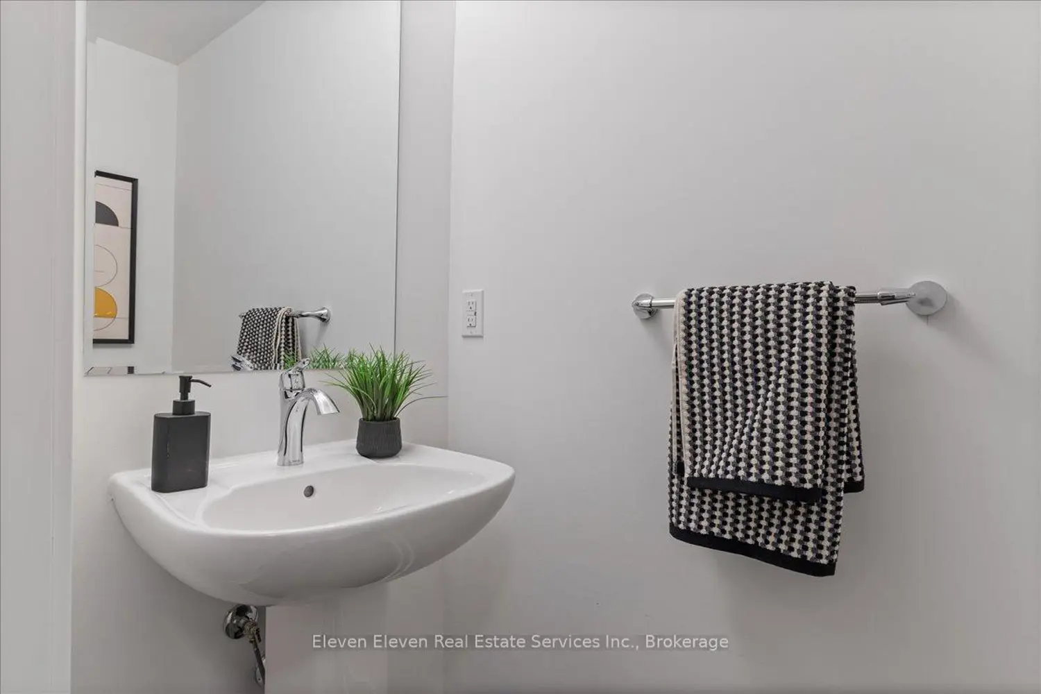Additional image 7 of 42 Lowes Road 18