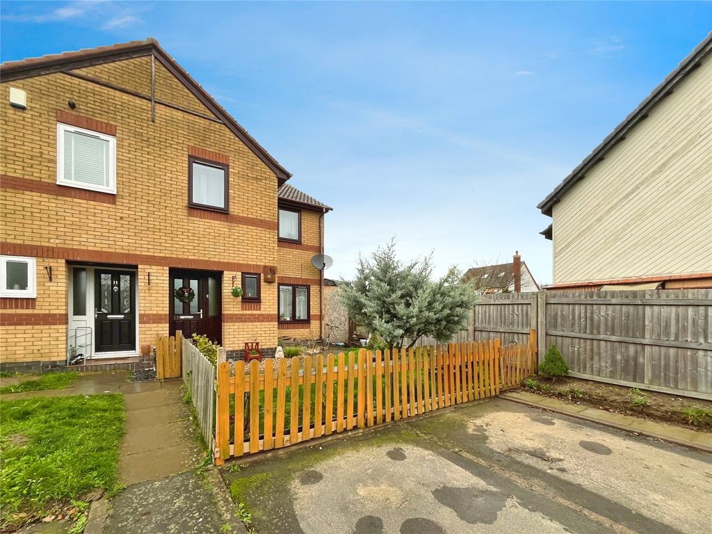 3 bed semi-detached house for saleThe Ridgeway, Leicester, Leicestershire LE3
