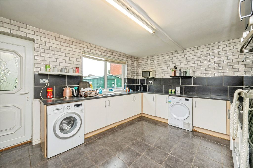 Additional image 3 of 3 bed semi-detached house for saleCalder, Wilnecote, Tamworth, Staffordshire B77