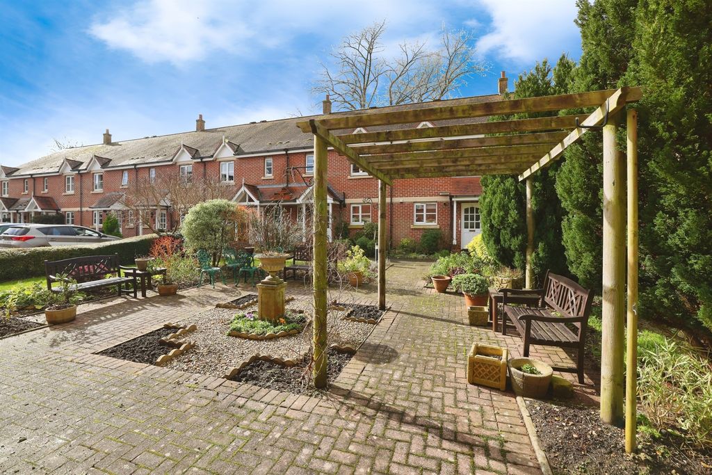 Additional image 9 of 1 bed flat for saleArchers Court, Salisbury SP1