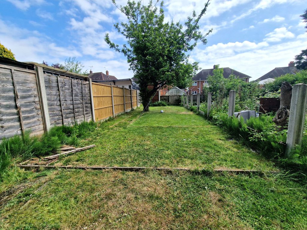 Additional image 8 of 1 bed flat for saleKitchen Lane, Wednesfield, Wolverhampton, West Midlands WV11