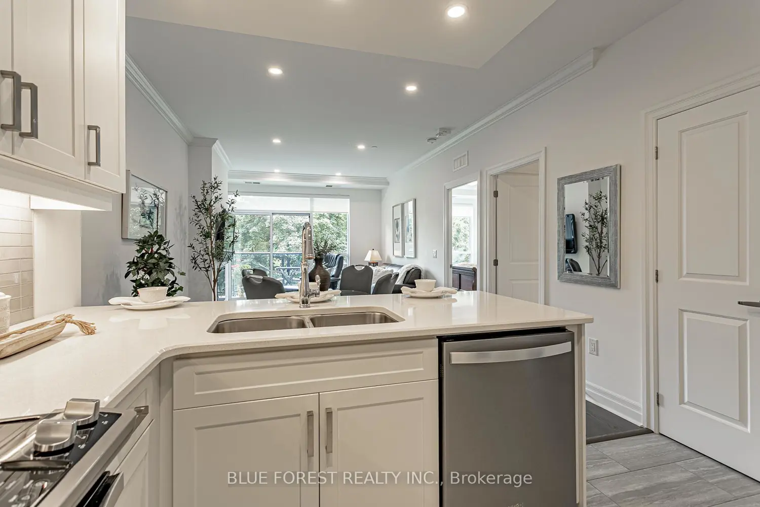 1200 Commissioners Road 406 photo 3