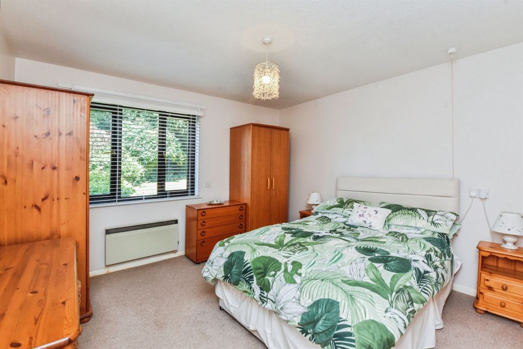 Additional image 10 of 2 bed flat for saleLangley Road, Chippenham SN15