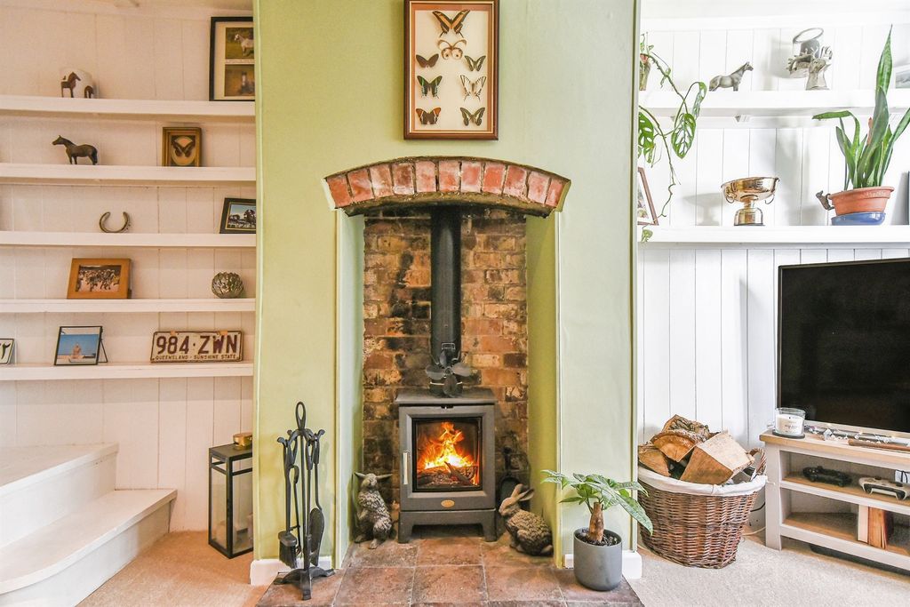 Additional image 11 of 2 bed cottage for saleBulford Road, Durrington, Salisbury SP4