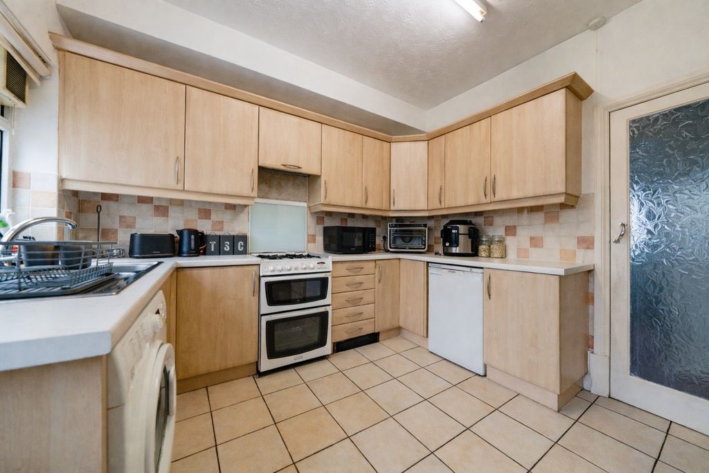 Additional image 4 of 4 bed detached bungalow for saleAbbots Road North, Humberstone, Leicestershire LE5