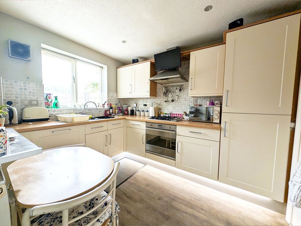 4 bed link detached house for saleCastle Acre, Western Downs, Stafford, Staffordshire ST17 photo 3