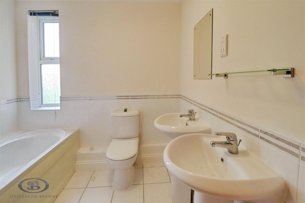 Additional image 16 of 3 bed flat for saleAshbourne Drive, Weston, Crewe CW2