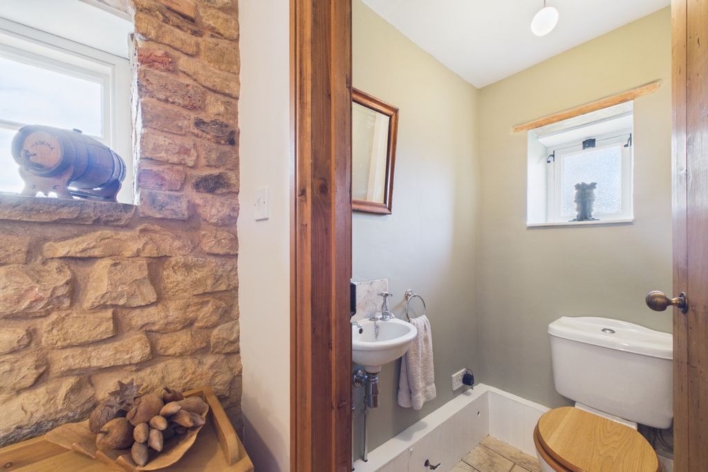 Additional image 13 of 3 bed cottage for saleMain Street, Belmesthorpe, Stamford, Lincolnshire PE9