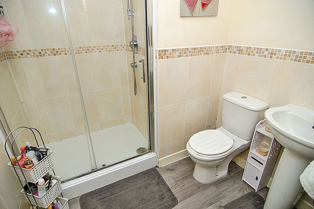 Additional image 13 of 4 bed detached house for saleOakdene Close, Hednesford, Cannock WS12