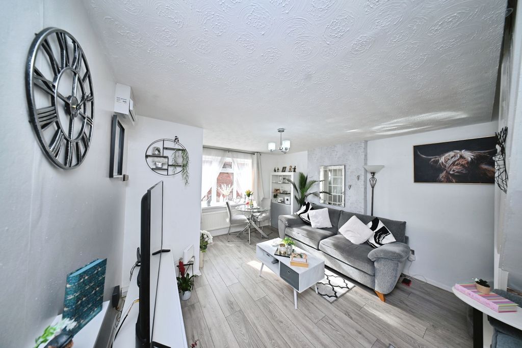Additional image 5 of 3 bed terraced house for saleYarrow Close, Hamilton, Leicester, Leicestershire LE5