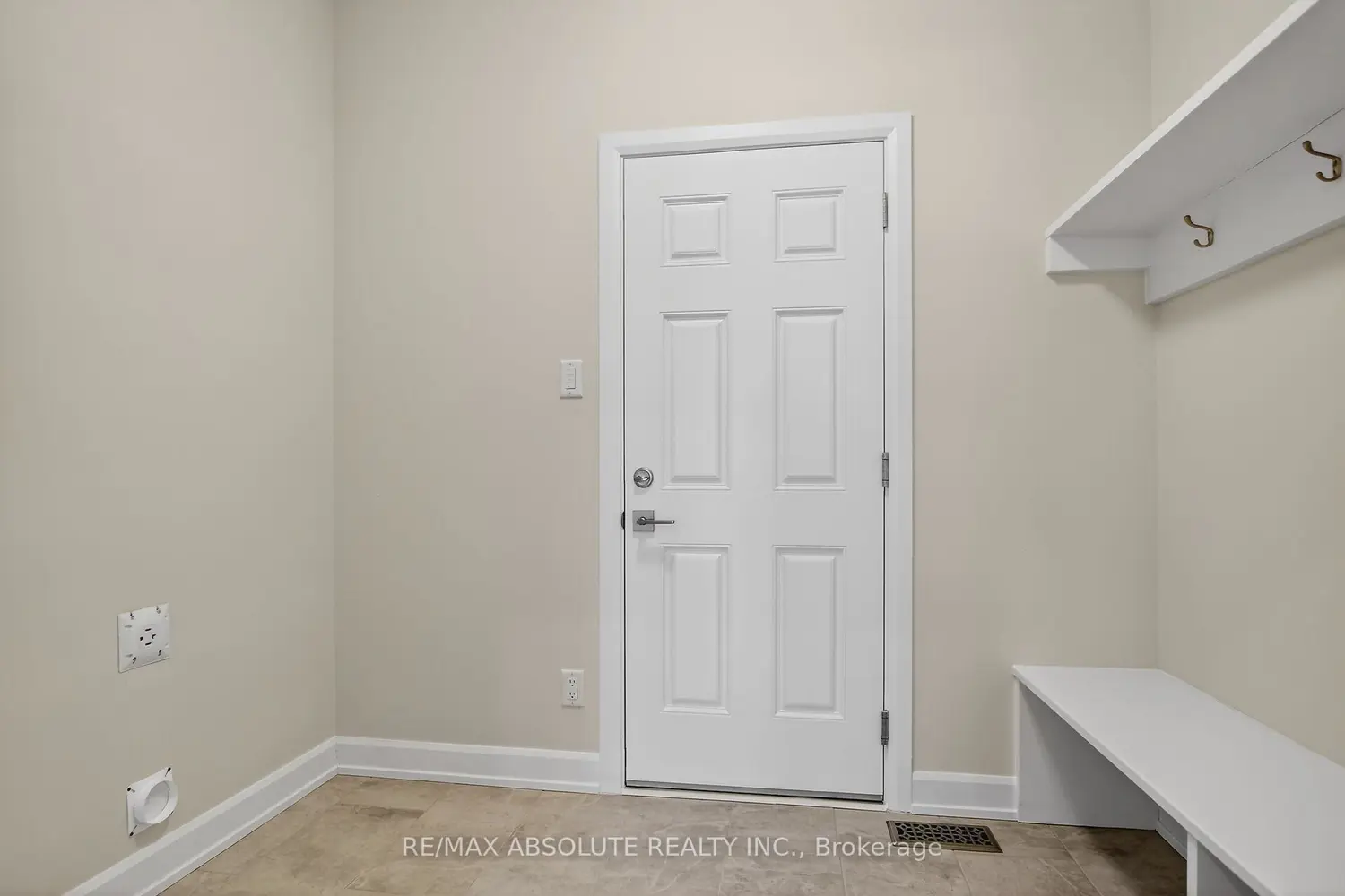 Additional image 10 of 379 Equinelle Drive