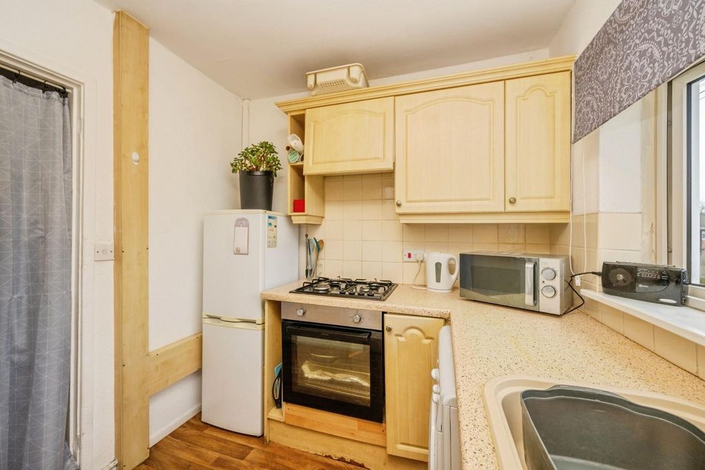 Additional image 5 of 1 bed maisonette for saleSutton Avenue, Tamworth B78