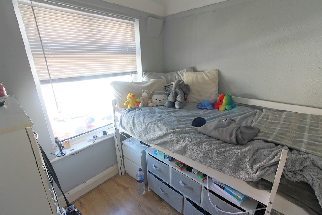 Additional image 6 of 3 bed end terrace house for saleBeatrice Road, Newfoundpool, Leicester LE3