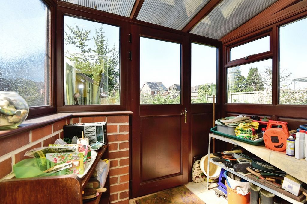 Additional image 18 of 3 bed semi-detached house for saleWestlands Avenue, Newcastle, Staffordshire ST5