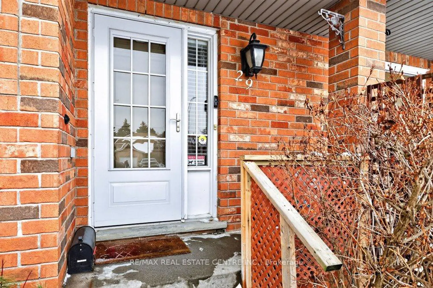 10 Cadham Boulevard 29