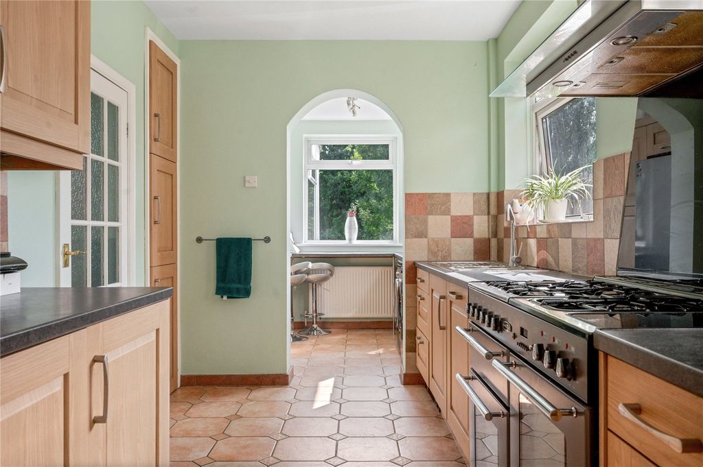 4 bed detached house for saleRomway Road, Evington, Leicester LE5 photo 3