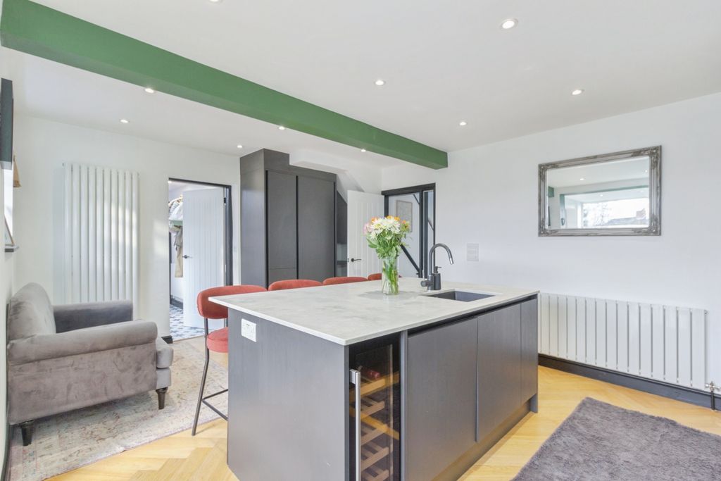 Additional image 8 of 3 bed semi-detached house for saleWintersdale Road, Leicester LE5