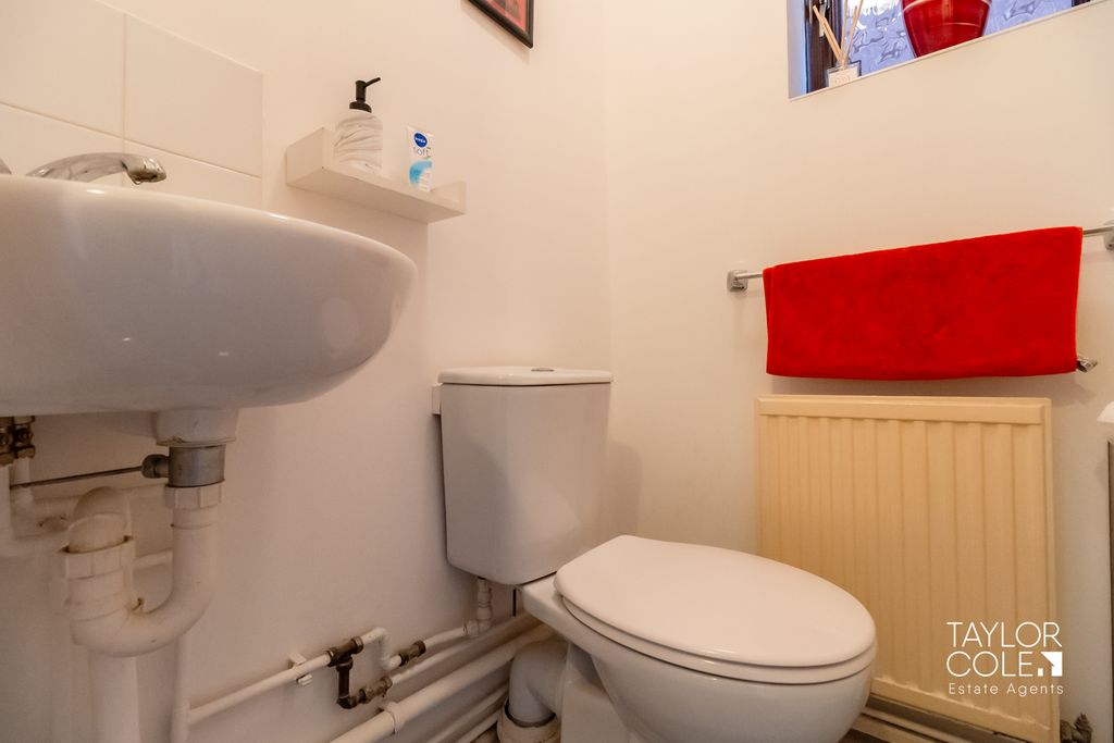 Additional image 18 of 4 bed detached house for saleCumberland Drive, Tamworth B78