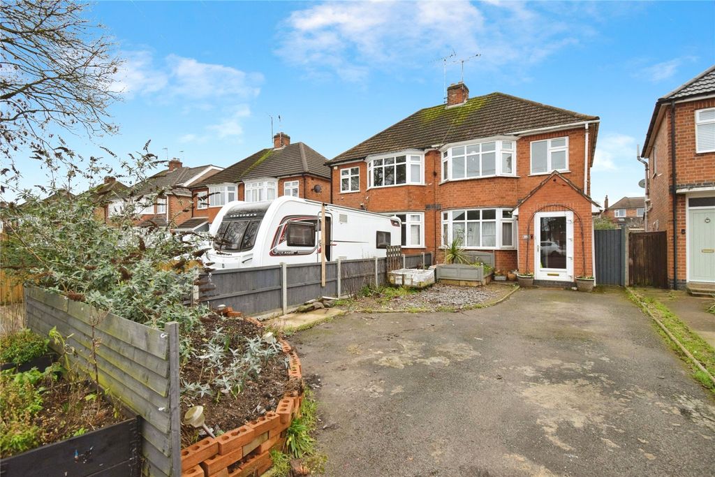 3 bed semi-detached house for saleOadby Road, Wigston, Leicestershire LE18
