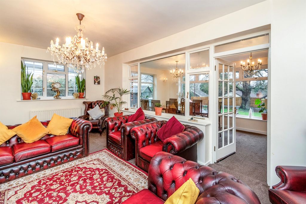 Additional image 4 of 3 bed detached house for saleYork Avenue, Finchfield, Wolverhampton WV3