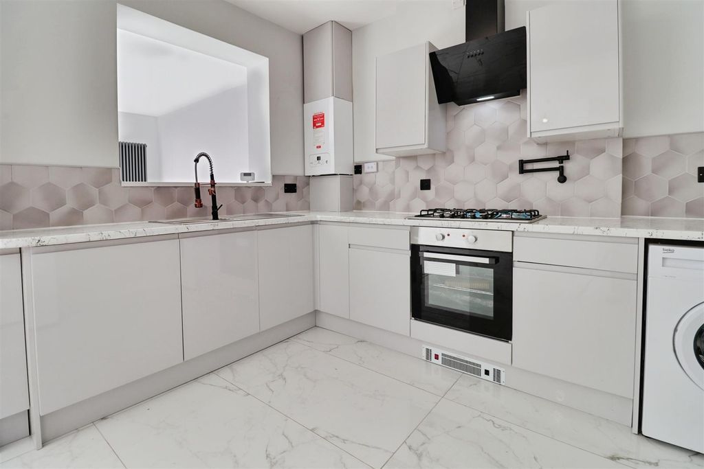 Additional image 11 of 4 bed semi-detached house for saleLower Milehouse Lane, Newcastle ST5