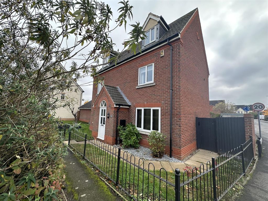 5 bed detached house for saleTurnbull Road, Fradley, Lichfield WS13