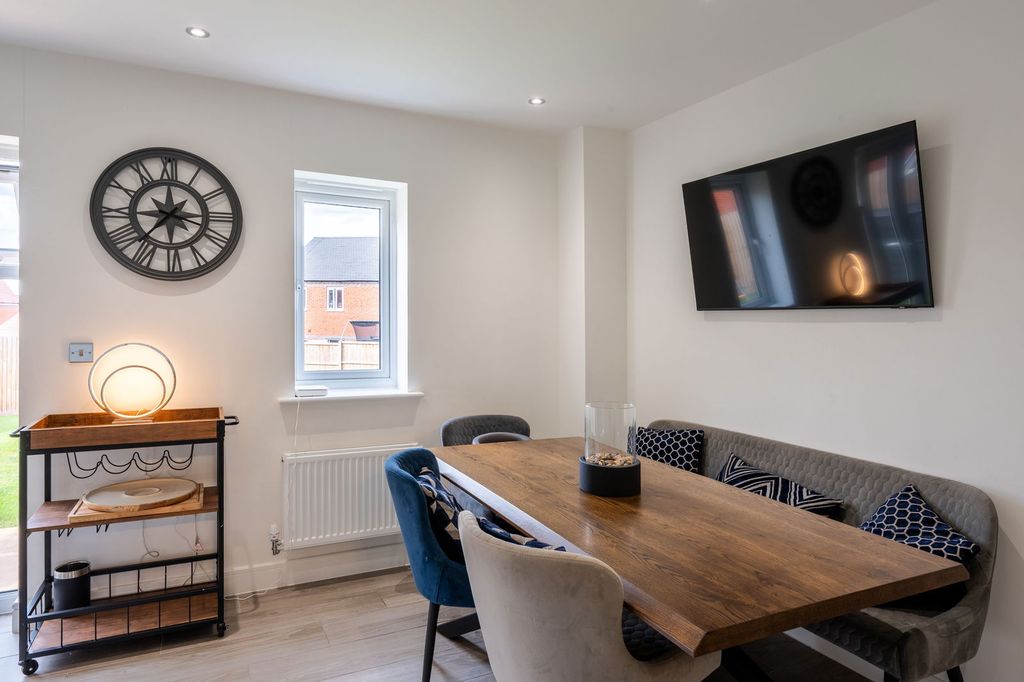Additional image 8 of 5 bed detached house for saleMason Avenue, Lichfield WS14