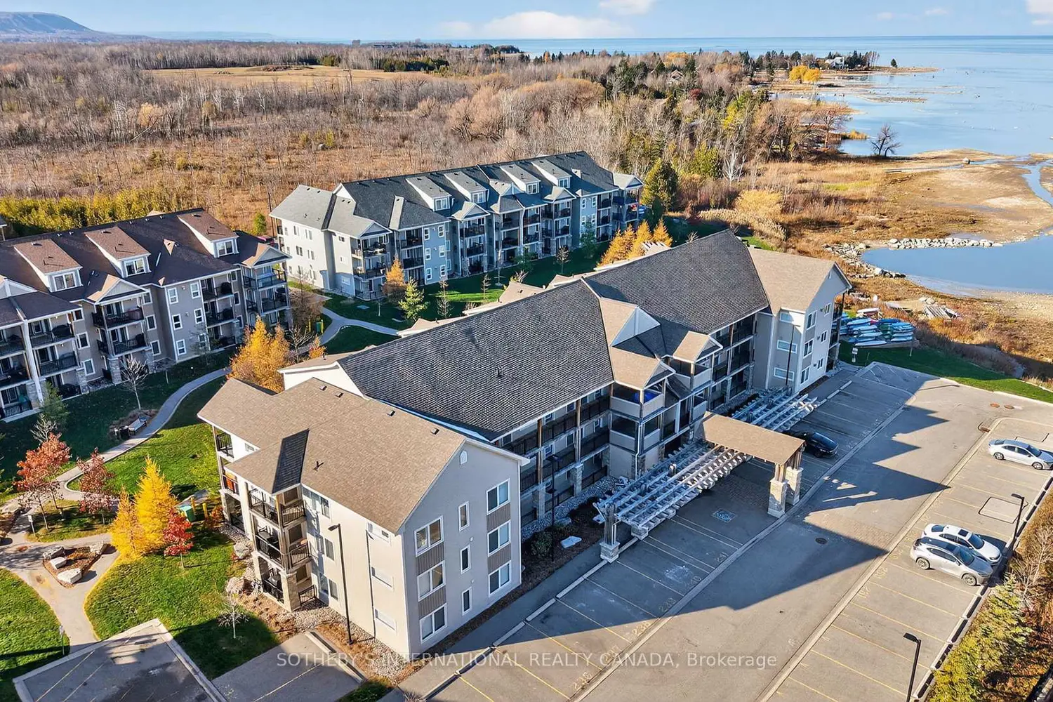 4 Cove Court 307