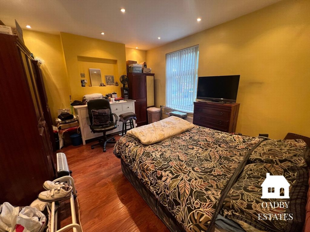 Additional image 6 of 5 bed town house for saleFosse Road North, Leicester LE3