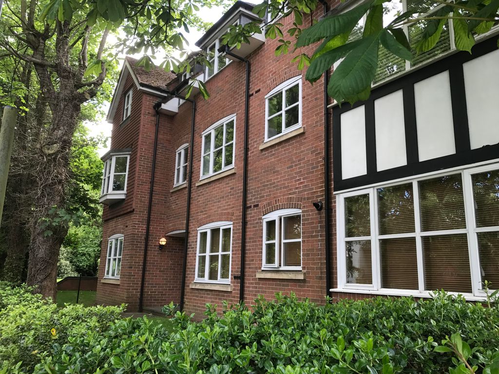 2 bed flat for saleBelwell Gardens, Belwell Lane, Sutton Coldfield B74