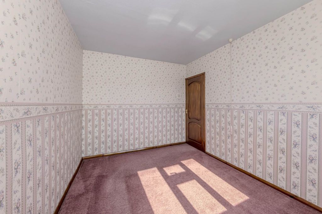 Additional image 13 of 3 bed semi-detached house for saleClive Avenue, Stoke On Trent ST2