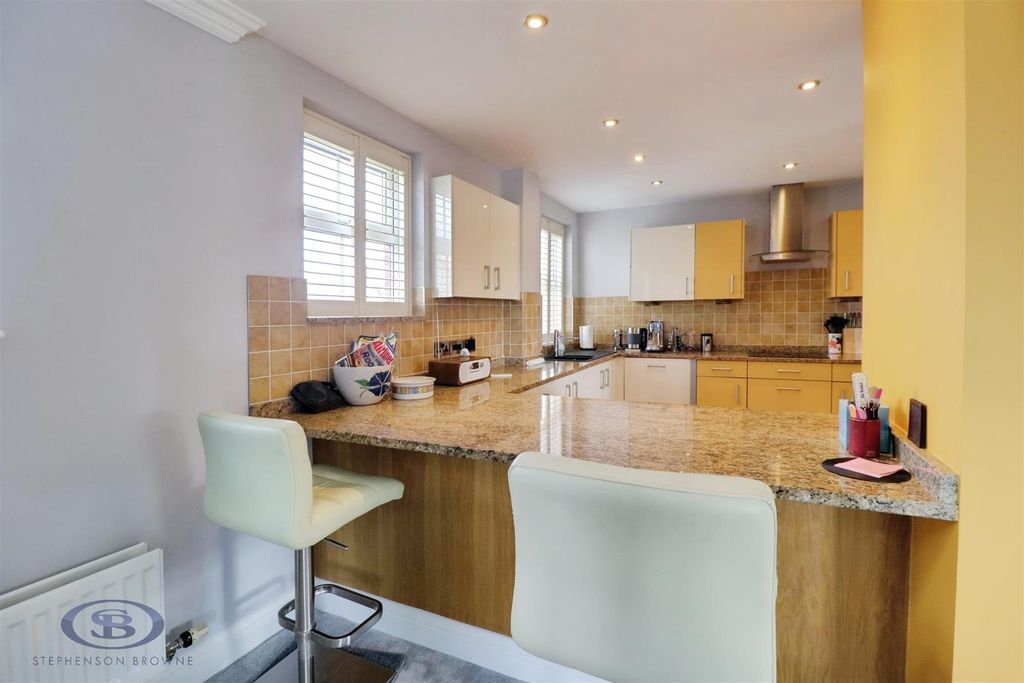 Additional image 6 of 3 bed flat for saleAshbourne Drive, Weston, Crewe CW2
