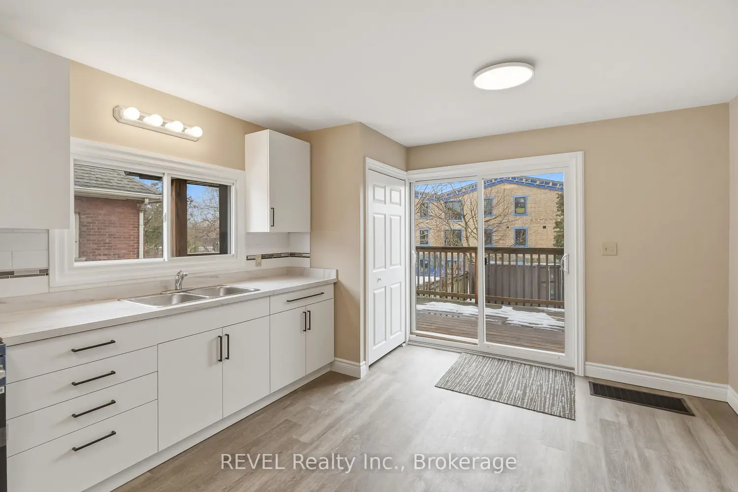 Additional image 12 of 184 Queenston Street