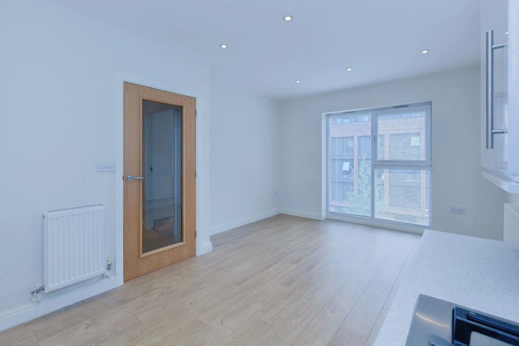 Additional image 10 of 1 bed flat for saleDe Montfort Street, Leicester, Leicestershire LE1