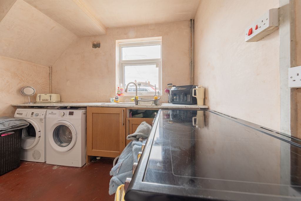 Additional image 10 of 3 bed semi-detached house for saleAllexton Gardens, Leicester LE3