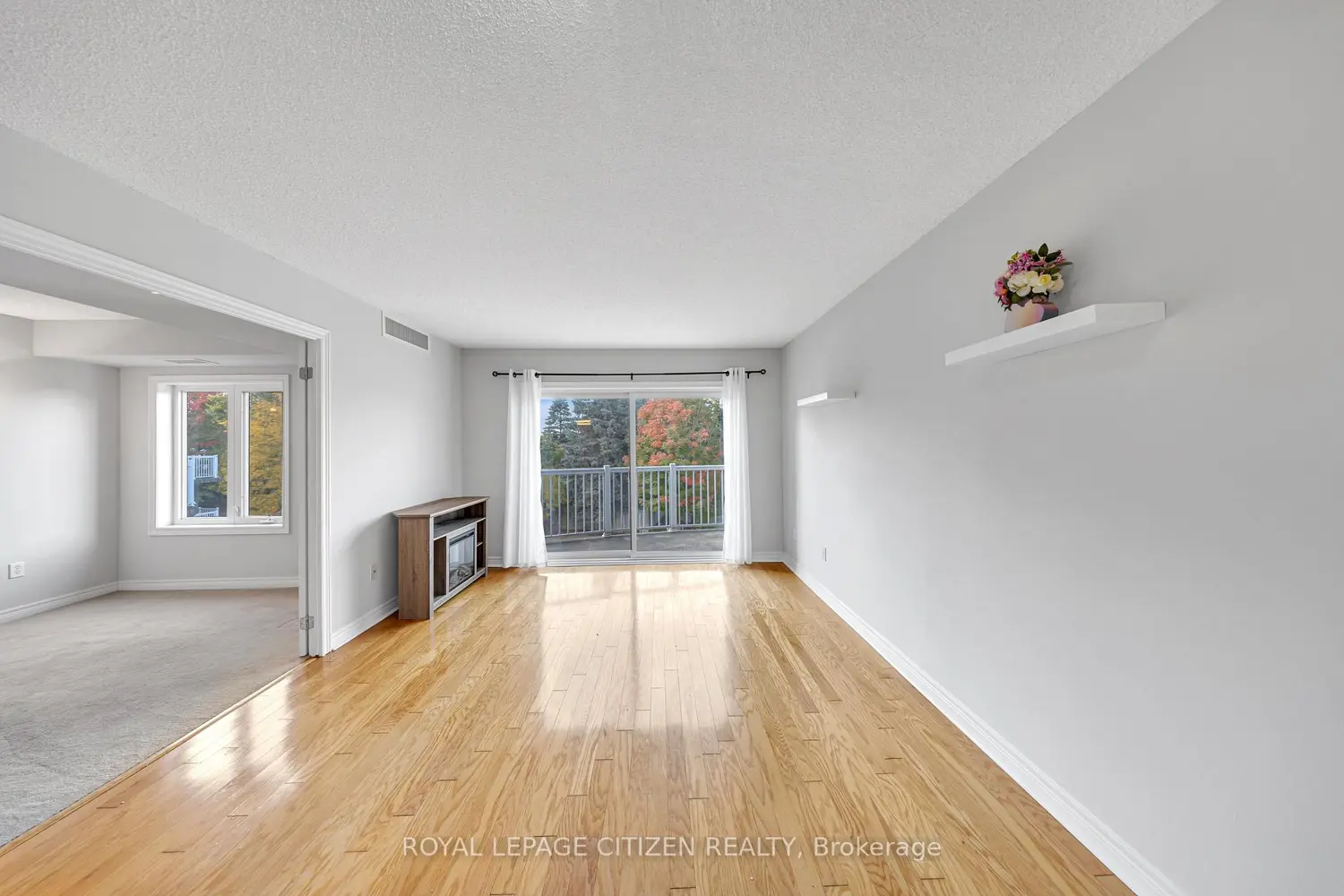 32 Church Street 307 photo 3